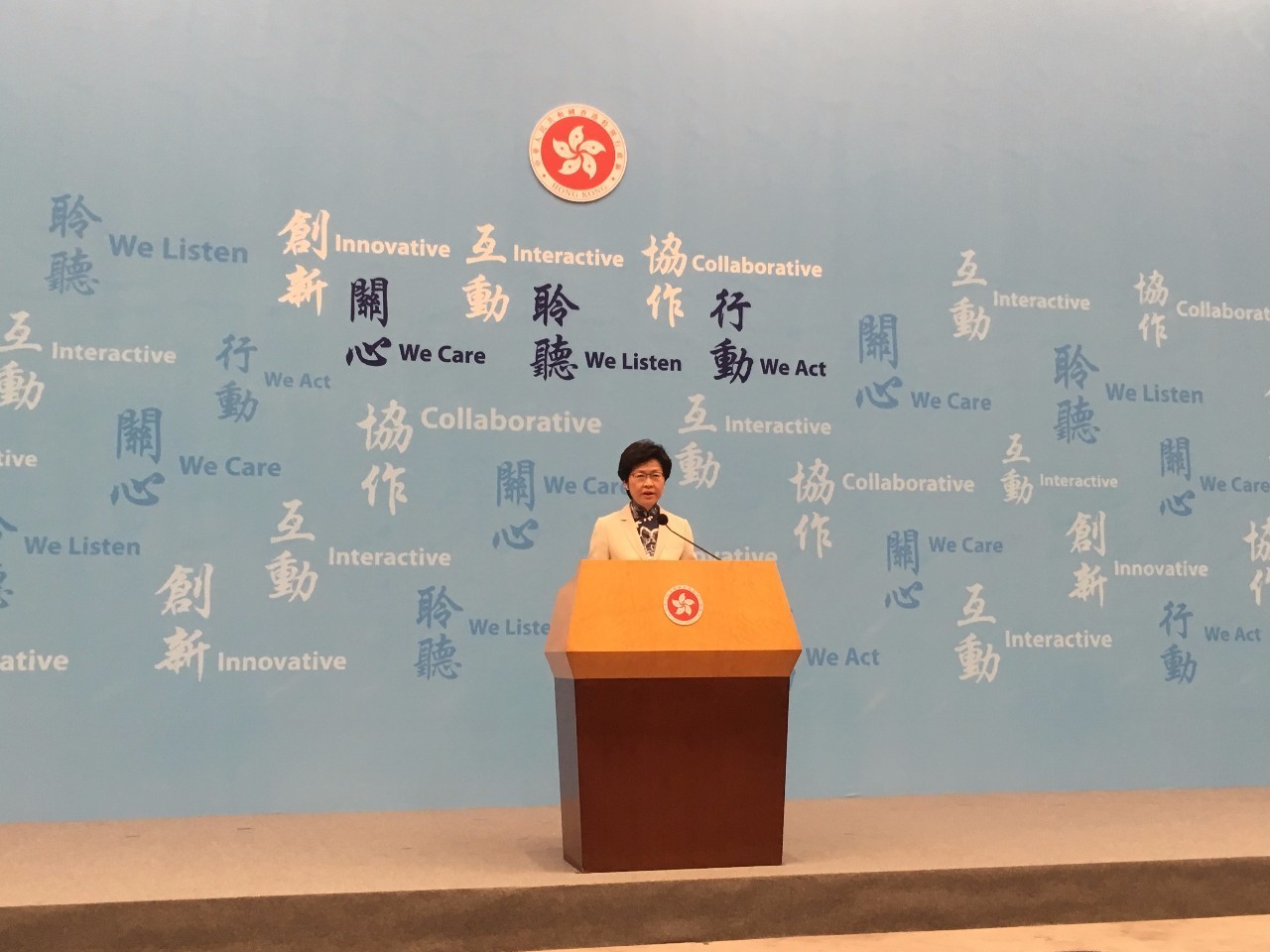 香港挂牌正版挂牌自动更新,创新策略执行_APO77.907教育版