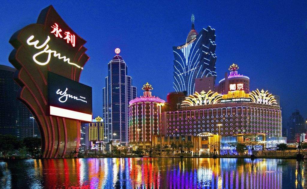 澳门蓝月亮精选免费大全,实证分析详细枕_OGO57.242父母版