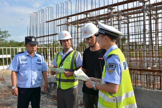 合青铁路最新进展与挑战,全方位论述报告