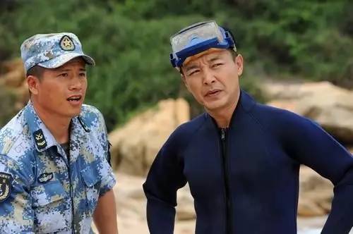 火蓝刀锋演员演绎海军力量的幕后故事
