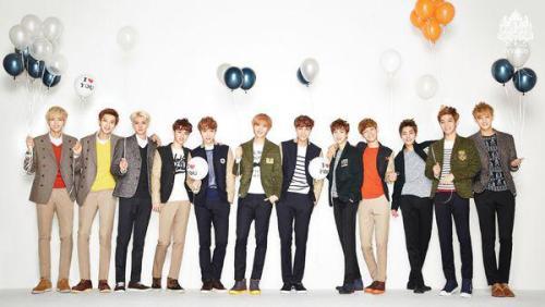 EXO最新全体照,小巷深处的独特邂逅