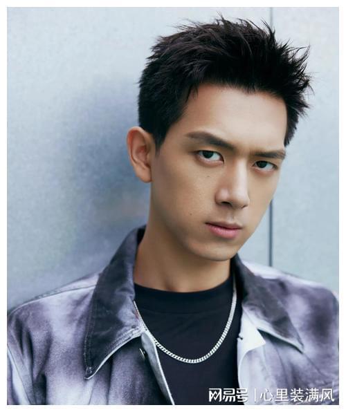 男明星李的温馨日常点滴分享