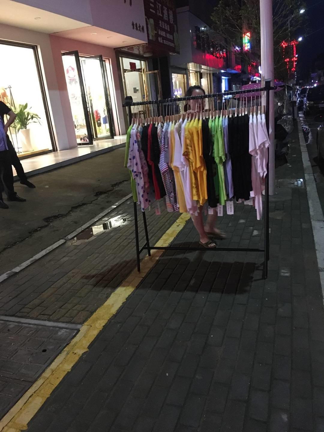 南昌摆摊最新动态，巷弄深处的独特风味美食亮相街头